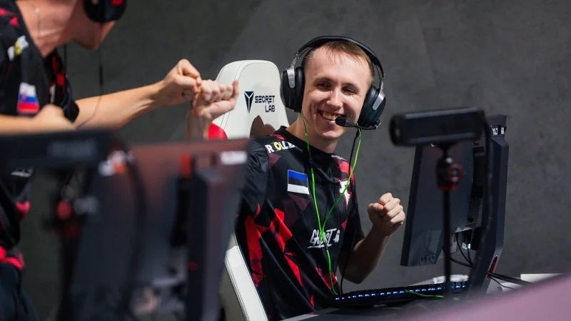 Тим Falcons - Team Vitality Тим Falcons - Team Vitality