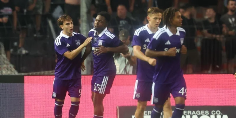 Андерлехт - Ла-Лувьер Андерлехт - Ла-Лувьер