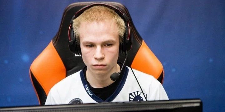 Liquid - North Liquid - North