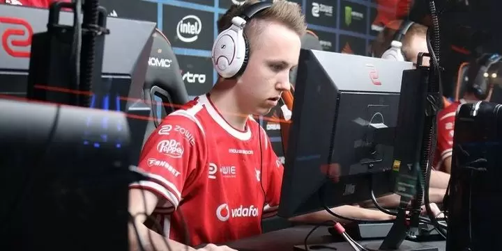 FaZe Clan - Mousesports. Прогноз и ставки на CS:GO (23.07.2018)