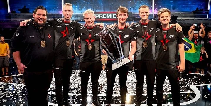 Astralis - Grayhound Astralis - Grayhound