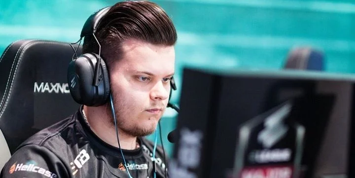 Gambit - HellRaisers Gambit - HellRaisers