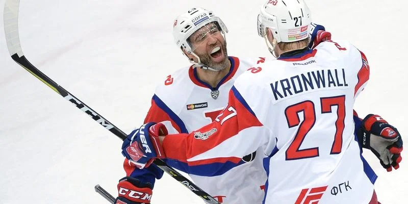 «Локомотив» - «Салават Юлаев» «Локомотив» - «Салават Юлаев»