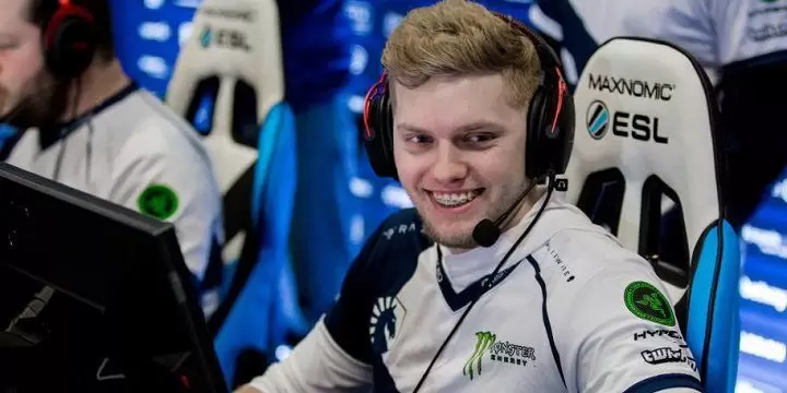 Liquid - Astralis. Прогноз на CS:GO (22.09.2018) Liquid - Astralis. Прогноз на CS:GO (22.09.2018)
