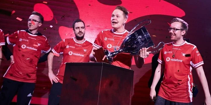 Fnatic - MOUZ Fnatic - MOUZ