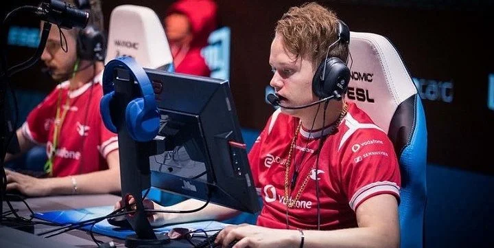 MOUZ - ENCE MOUZ - ENCE