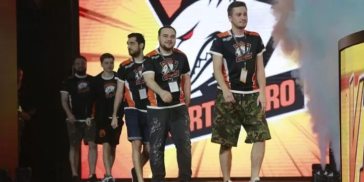 Virtus.pro - NIP. Прогноз на Dota 2 (13.10.2018) | ВсеПроСпорт.ру