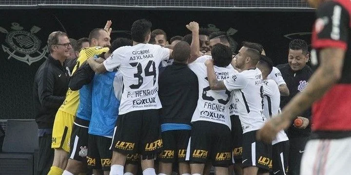 Коринтианс - Сан Паулу Коринтианс - Сан Паулу