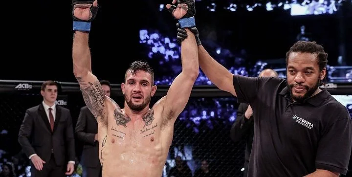 Кристос Гиагос - Мизуто Хирота Кристос Гиагос - Мизуто Хирота