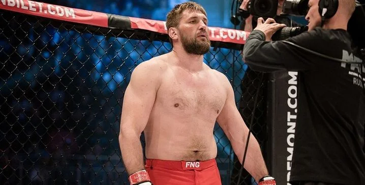 Виталий Минаков — Хави Айяла. Прогноз на Bellator (25 августа 2019 года) Виталий Минаков — Хави Айяла. Прогноз на Bellator (25 августа 2019 года)