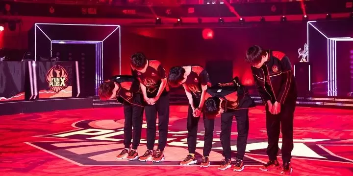 Funplus Phoenix — Bilibili Gaming. Прогноз на матч League of Legends (31 августа 2019 года) Funplus Phoenix — Bilibili Gaming. Прогноз на матч League of Legends (31 августа 2019 года)