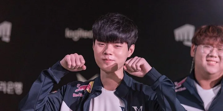 DAMWON Gaming - KING-ZONE DragonX DAMWON Gaming - KING-ZONE DragonX