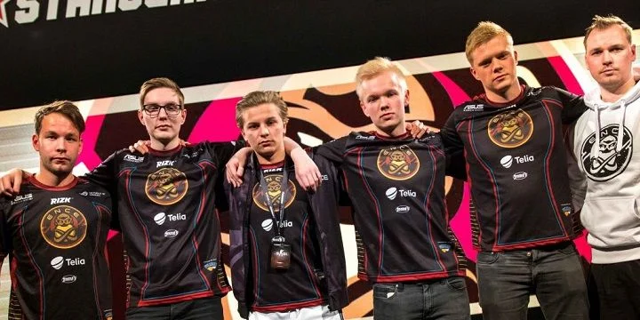 ENCE — Vitality. Прогноз на матч CS:GO (13 сентября 2019 года) ENCE — Vitality. Прогноз на матч CS:GO (13 сентября 2019 года)