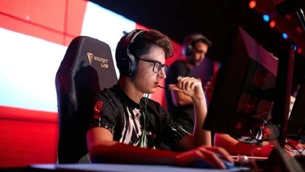 CR4ZY - GamerLegion CR4ZY - GamerLegion