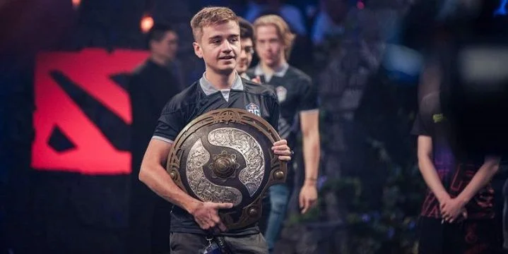 OG — Na'Vi. Прогноз на матч Dota 2 (25 сентября 2019 года)