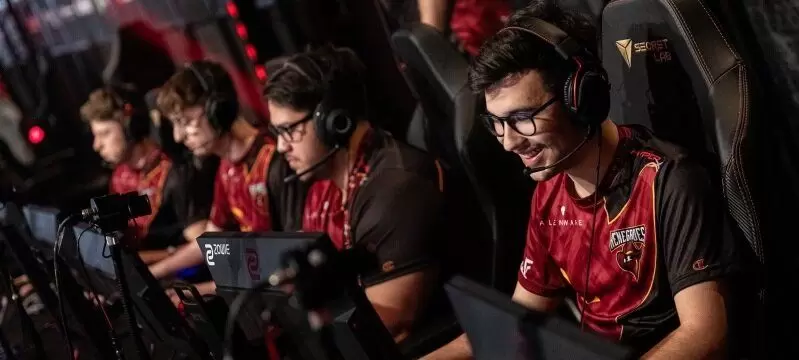 Renegades — Evil Geniuses. Прогноз на матч CS:GO (25 октября 2019 года) Renegades — Evil Geniuses. Прогноз на матч CS:GO (25 октября 2019 года)