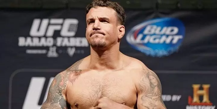 Фрэнк Мир — Рой Нельсон. Прогноз на Bellator (26 октября 2019 года) Фрэнк Мир — Рой Нельсон. Прогноз на Bellator (26 октября 2019 года)