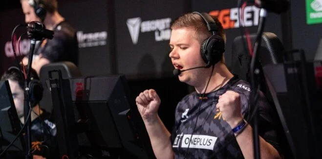 Fnatic - Evil Geniuses Fnatic - Evil Geniuses