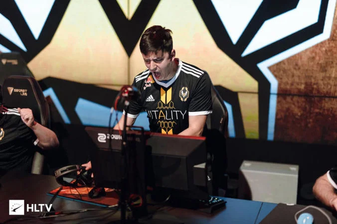 NaVi - Team Vitality NaVi - Team Vitality