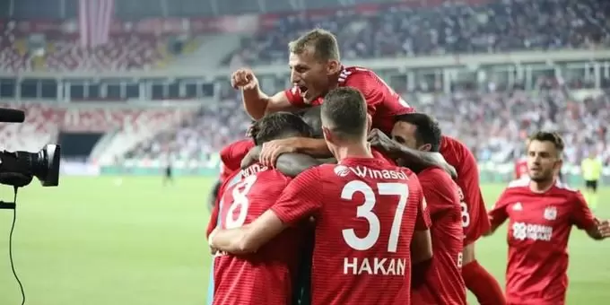 Сивасспор — Галатасарай. Прогноз на матч чемпионата Турции (8 марта 2020 года) Сивасспор — Галатасарай. Прогноз на матч чемпионата Турции (8 марта 2020 года)