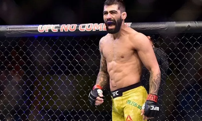 Элизеу Залески — Алексей Кунченко. Прогноз на UFC (14 марта 2020 года) Элизеу Залески — Алексей Кунченко. Прогноз на UFC (14 марта 2020 года)