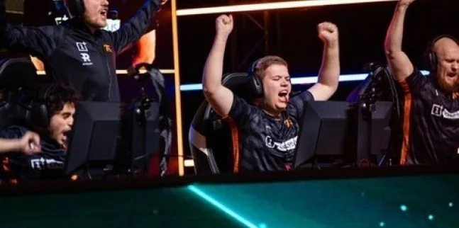 Astralis - Fnatic Astralis - Fnatic