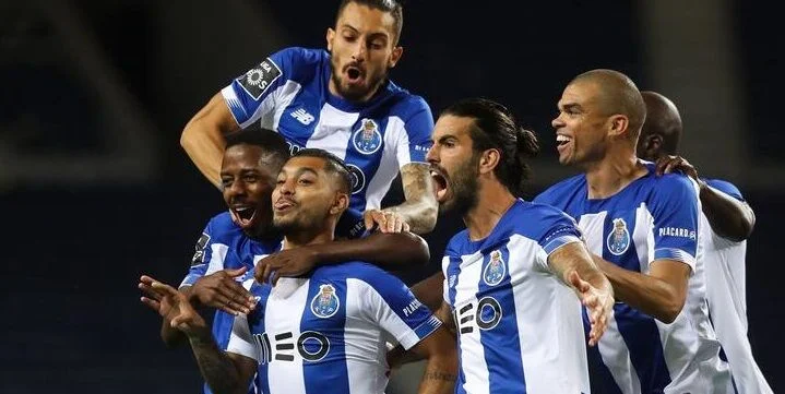 Пасуш де Феррейра - Порту