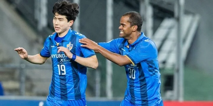 Ульсан - Пхохан Стилерс