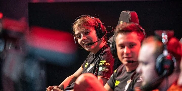 Virtus.Pro - NaVi