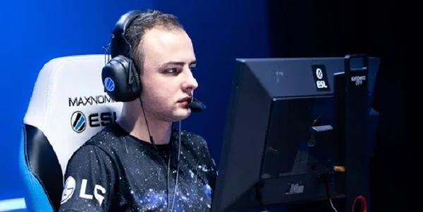 AGO - Winstrike AGO - Winstrike
