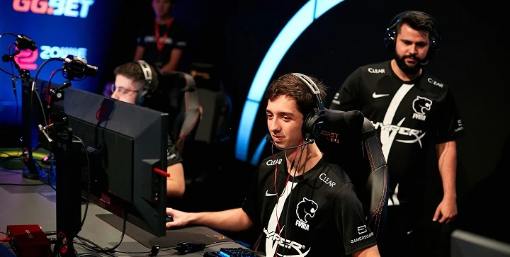 FURIA — 100 Thieves. Прогноз на матч CS:GO (18 октября 2020 года) FURIA — 100 Thieves. Прогноз на матч CS:GO (18 октября 2020 года)