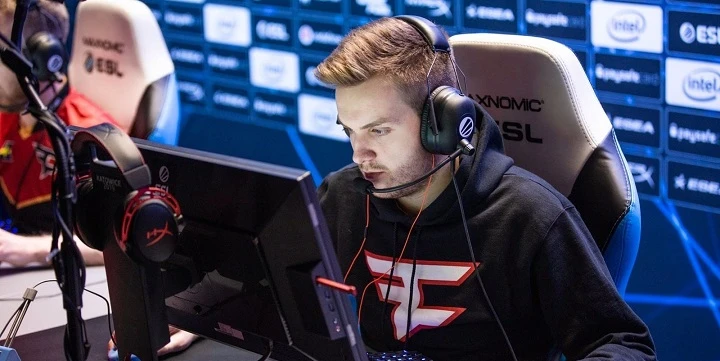 FaZe Clan — NIP. Прогноз на матч CS:GO (21 октября 2020 года) | ВсеПроСпорт.ру