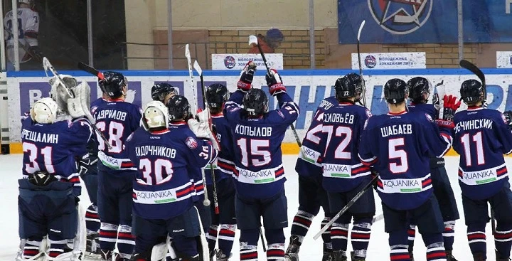 Красная Армия — Тайфун. Прогноз на матч чемпионата МХЛ (5 ноября 2020 года) Красная Армия — Тайфун. Прогноз на матч чемпионата МХЛ (5 ноября 2020 года)
