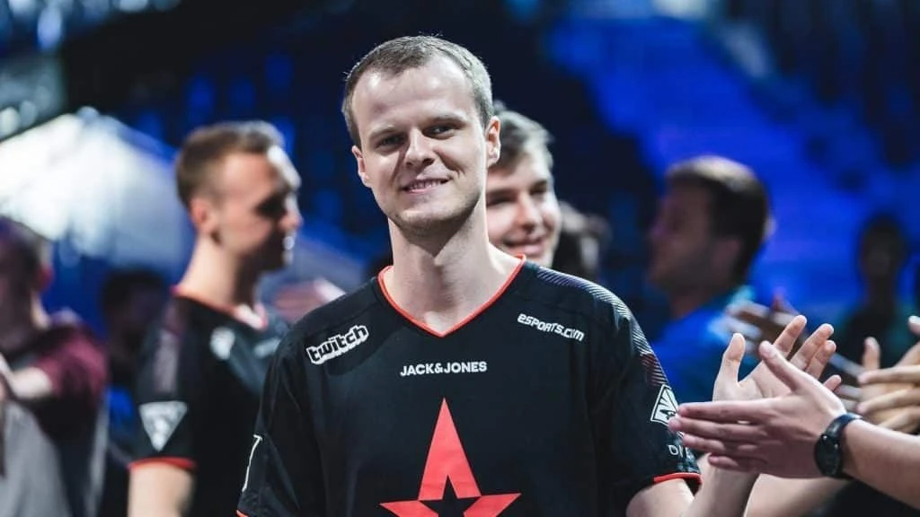 Astralis — Na'Vi. Прогноз на матч CS:GO (19 ноября 2020 года) | ВсеПроСпорт.ру