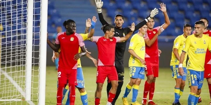 Лас-Пальмас - Жирона Лас-Пальмас - Жирона