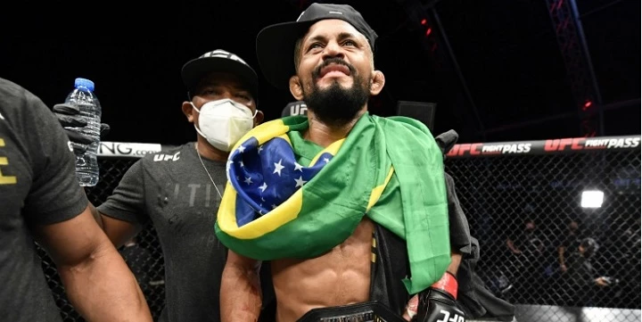 Дейвисон Фигерейдо — Брэндон Морено. Прогноз на UFC (13 июня 2021 года) Дейвисон Фигерейдо — Брэндон Морено. Прогноз на UFC (13 июня 2021 года)