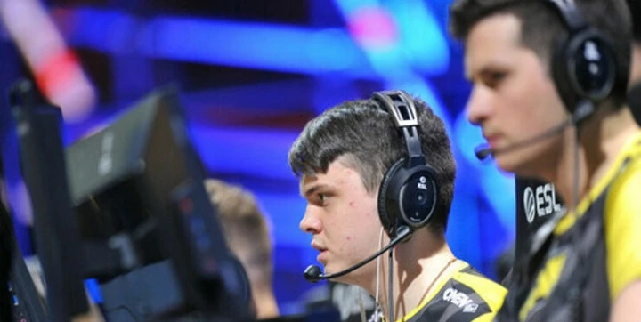 Na'Vi — FaZe Clan. Прогноз на матч CS:GO (16 июня 2021 года) Na'Vi — FaZe Clan. Прогноз на матч CS:GO (16 июня 2021 года)