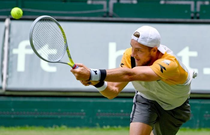 Ян-Леннард Штруфф - Адриан Маннарино. Прогноз на матч ATP Мальорка (20 июня 2021 года)
